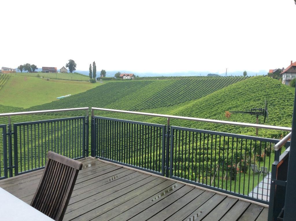 Zweytick Gaestezimmer Weingut Ratsch an der Weinstraße 객실 사진